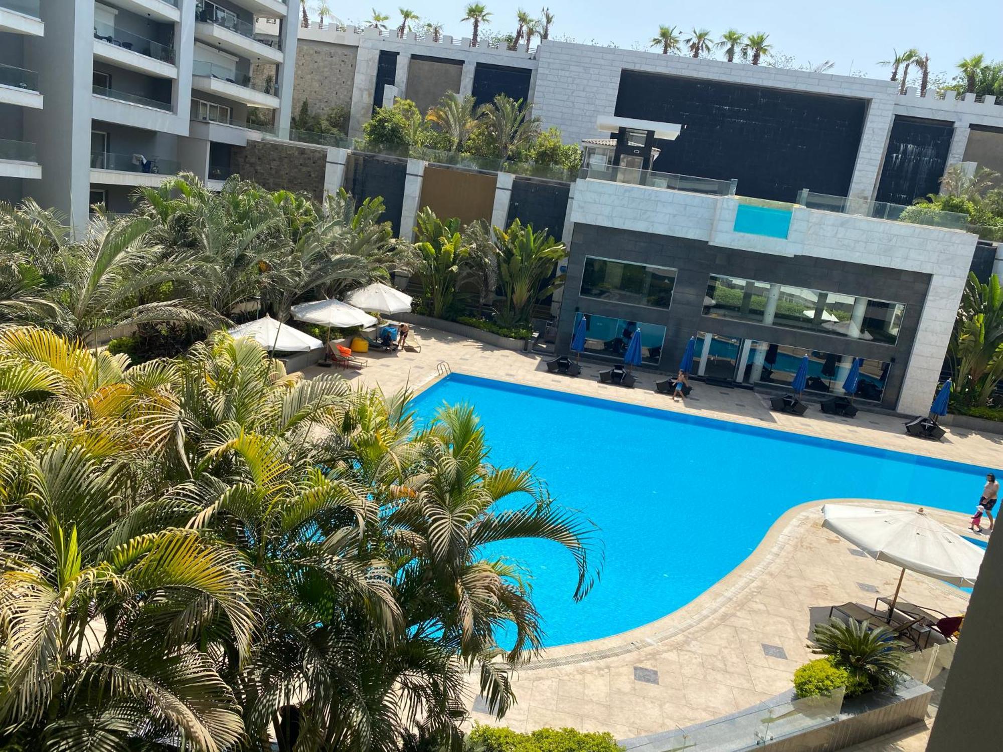 Luxury 3br Pool View Near Airport! Cairo